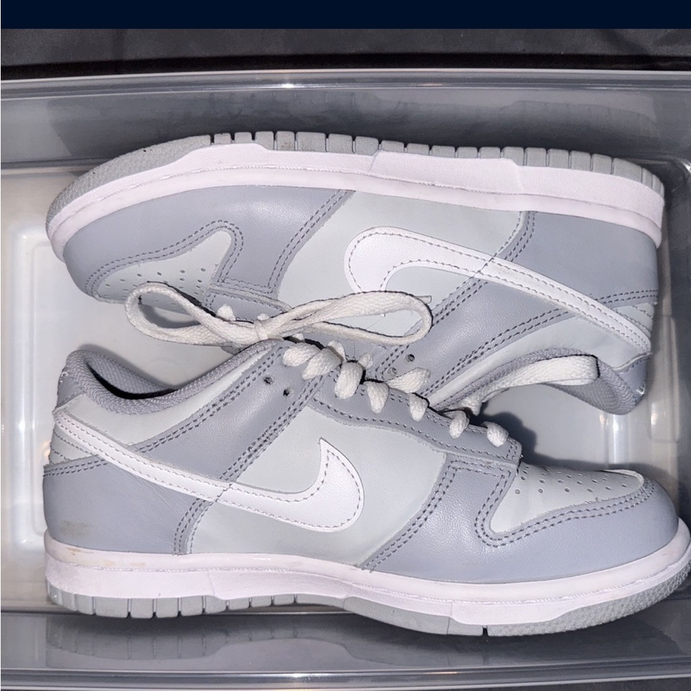 womens pure platinum wolf grey nike dunks